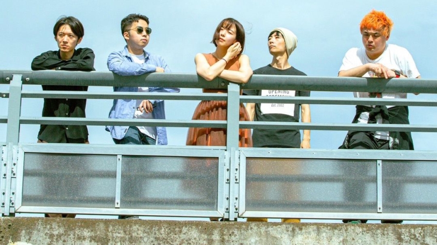 moon-in-june-live-in-bangkok